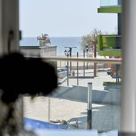 Maya Apartment- Spa N Pools Beach Resort Mamaia Ngoại thất bức ảnh
