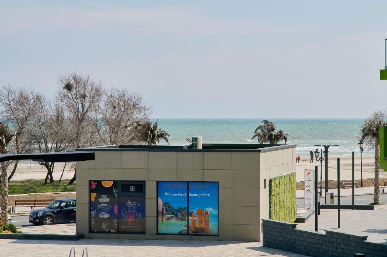 Maya Apartment- Spa N Pools Beach Resort Mamaia Ngoại thất bức ảnh