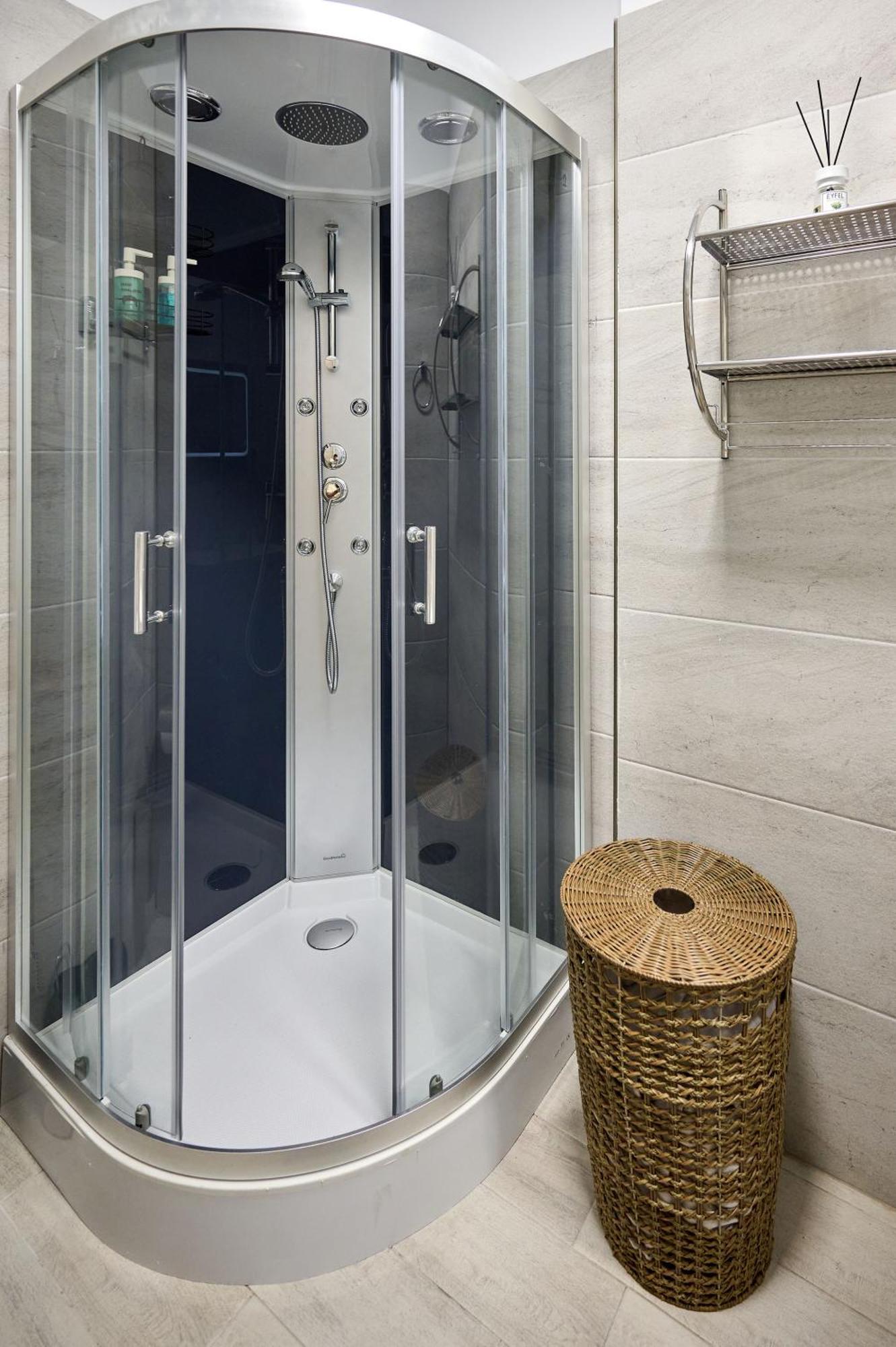 Maya Apartment- Spa N Pools Beach Resort Mamaia Ngoại thất bức ảnh